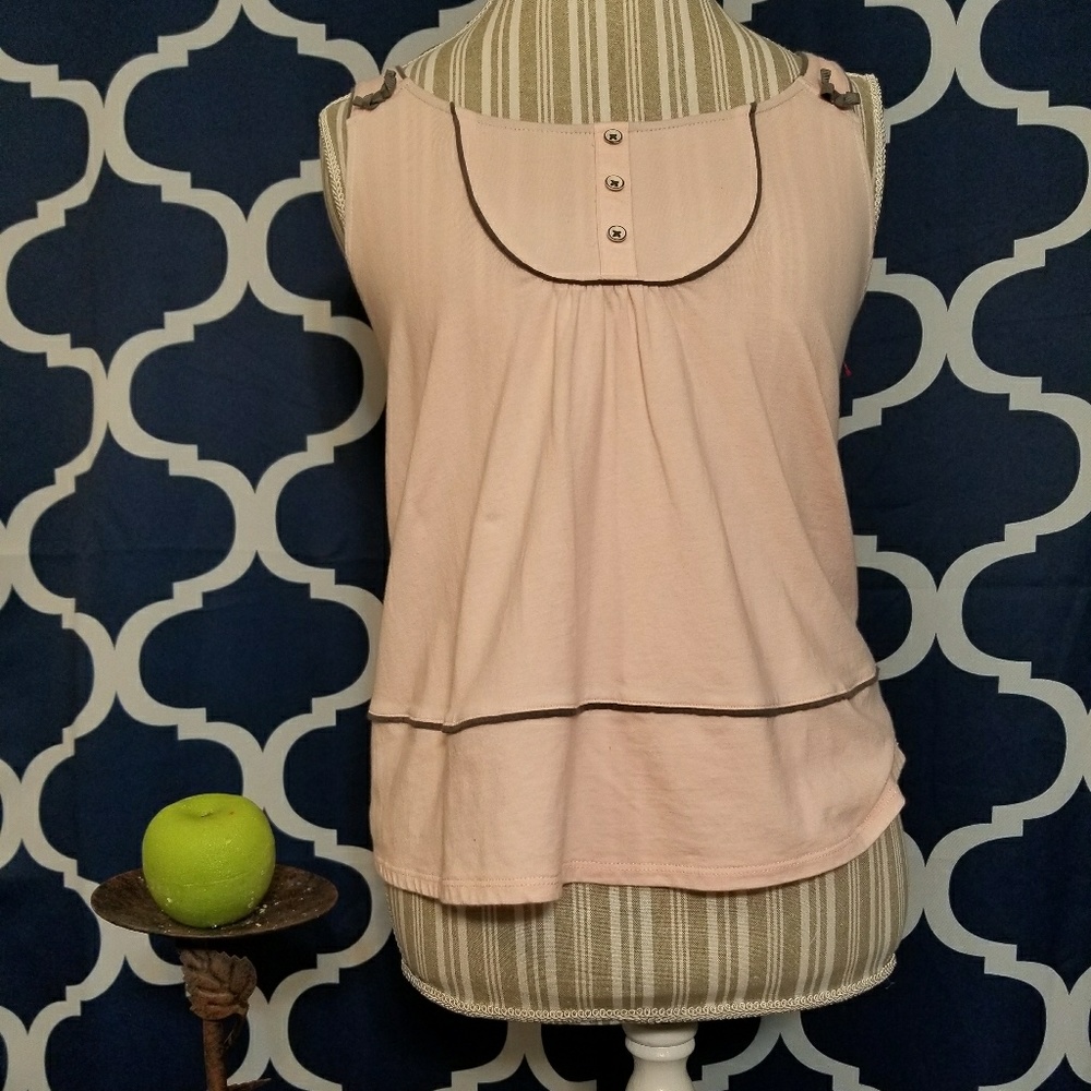 🌻🌺🌻OLSENBOYE CUTE BOW TANK TOP!!